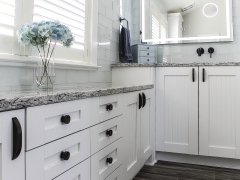 32-PutnamDr_ChapinSC-MasterBath-32